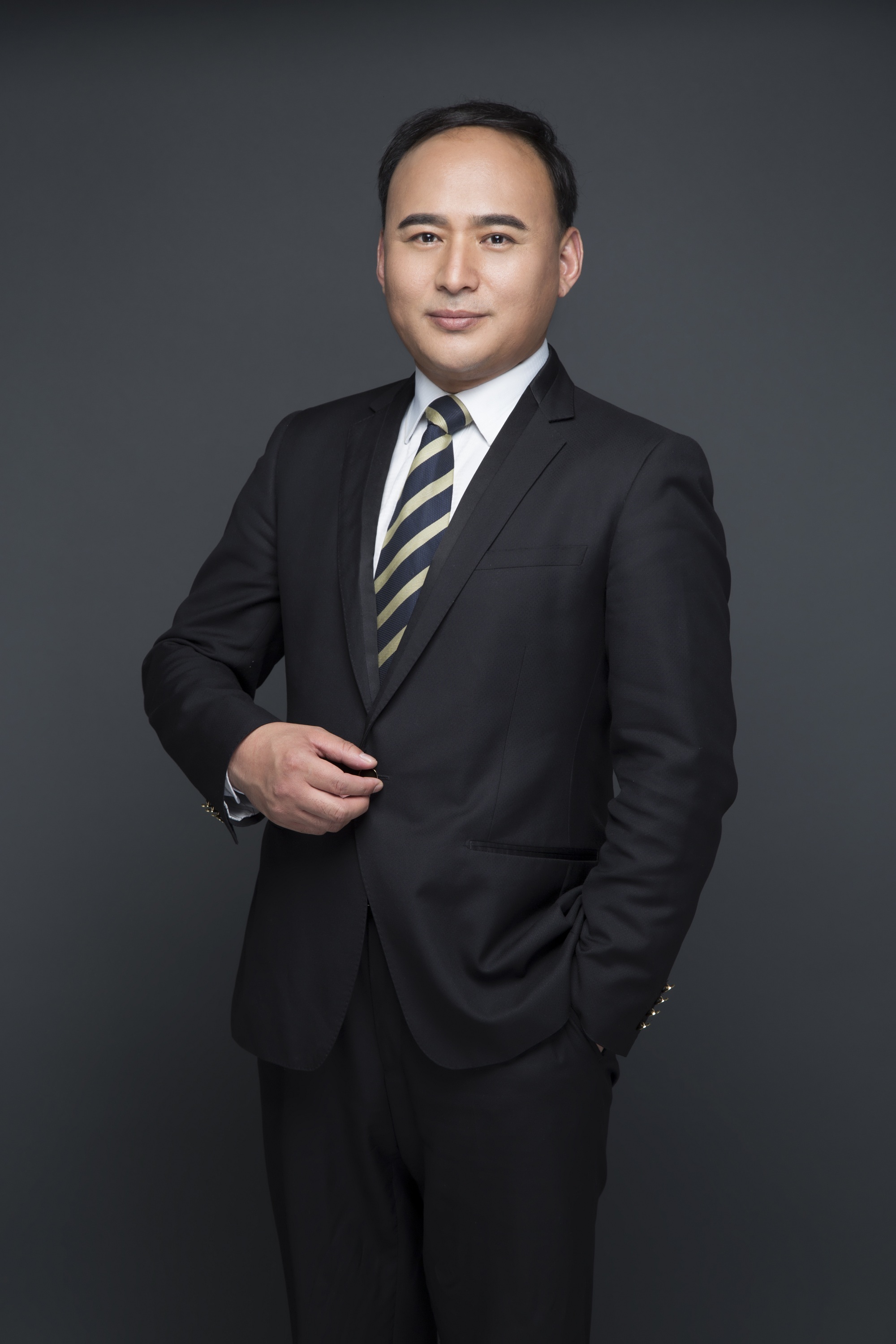 纪建英 现场执行负责人